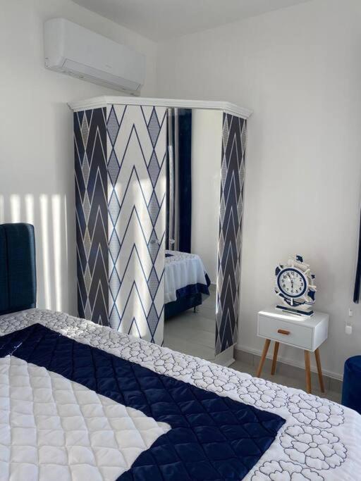 Stylish & Luxury 2-Bed Parkside Apart With Pool Vacoas-Phoenix Екстер'єр фото