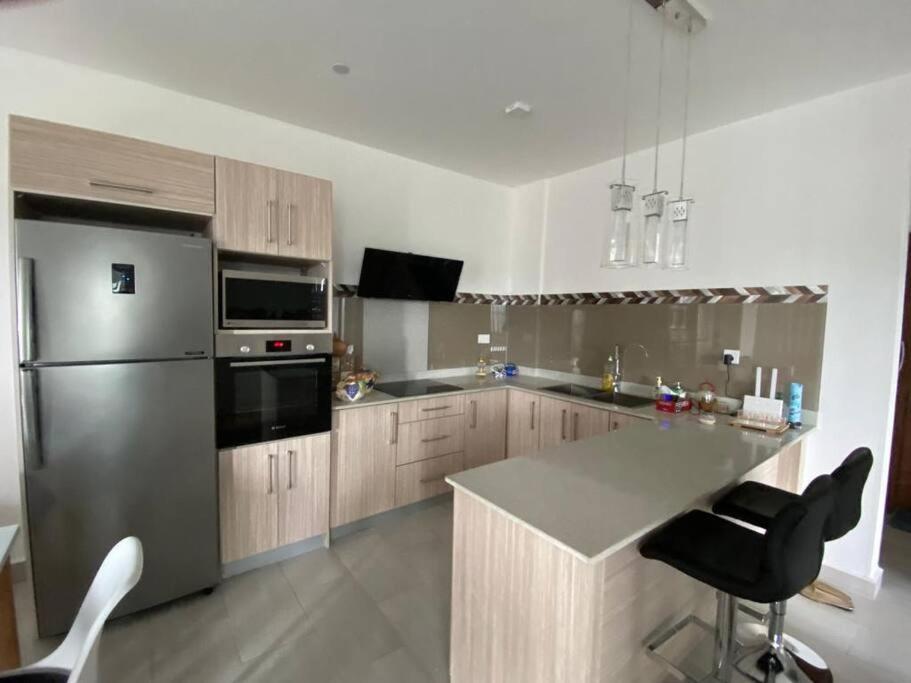 Stylish & Luxury 2-Bed Parkside Apart With Pool Vacoas-Phoenix Екстер'єр фото